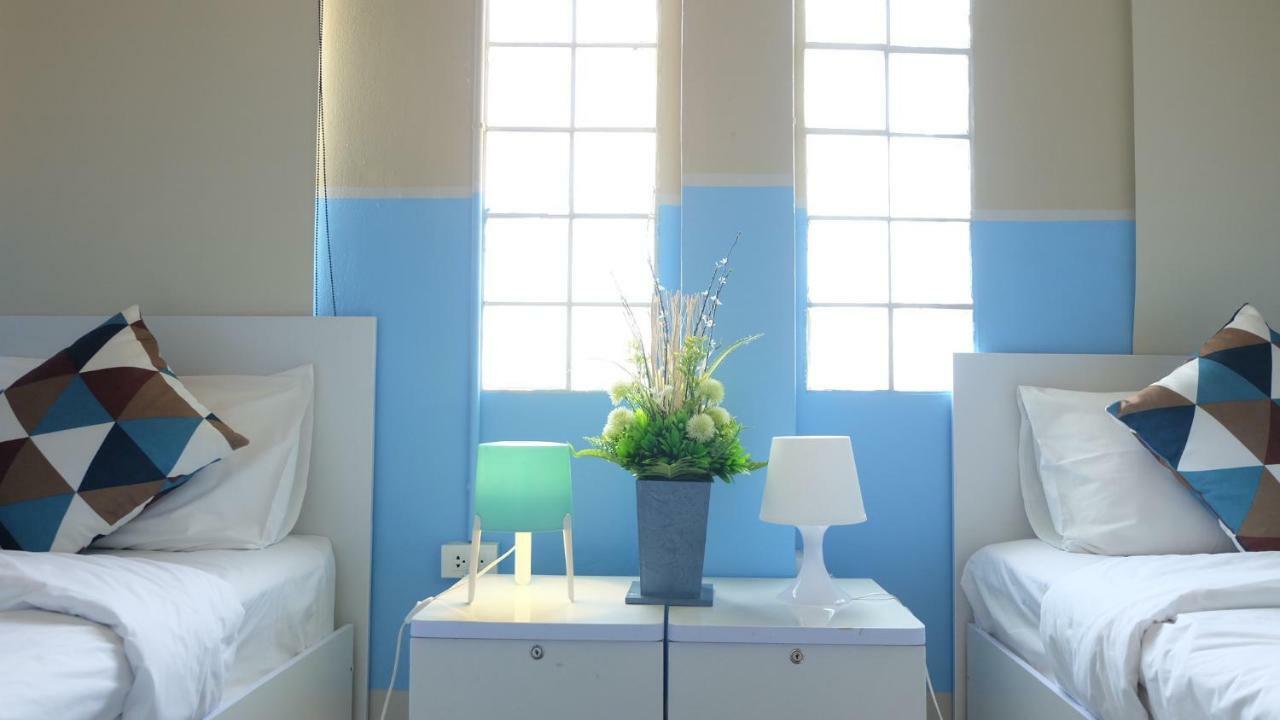 Why Not House Hostel Чиангмай Екстериор снимка