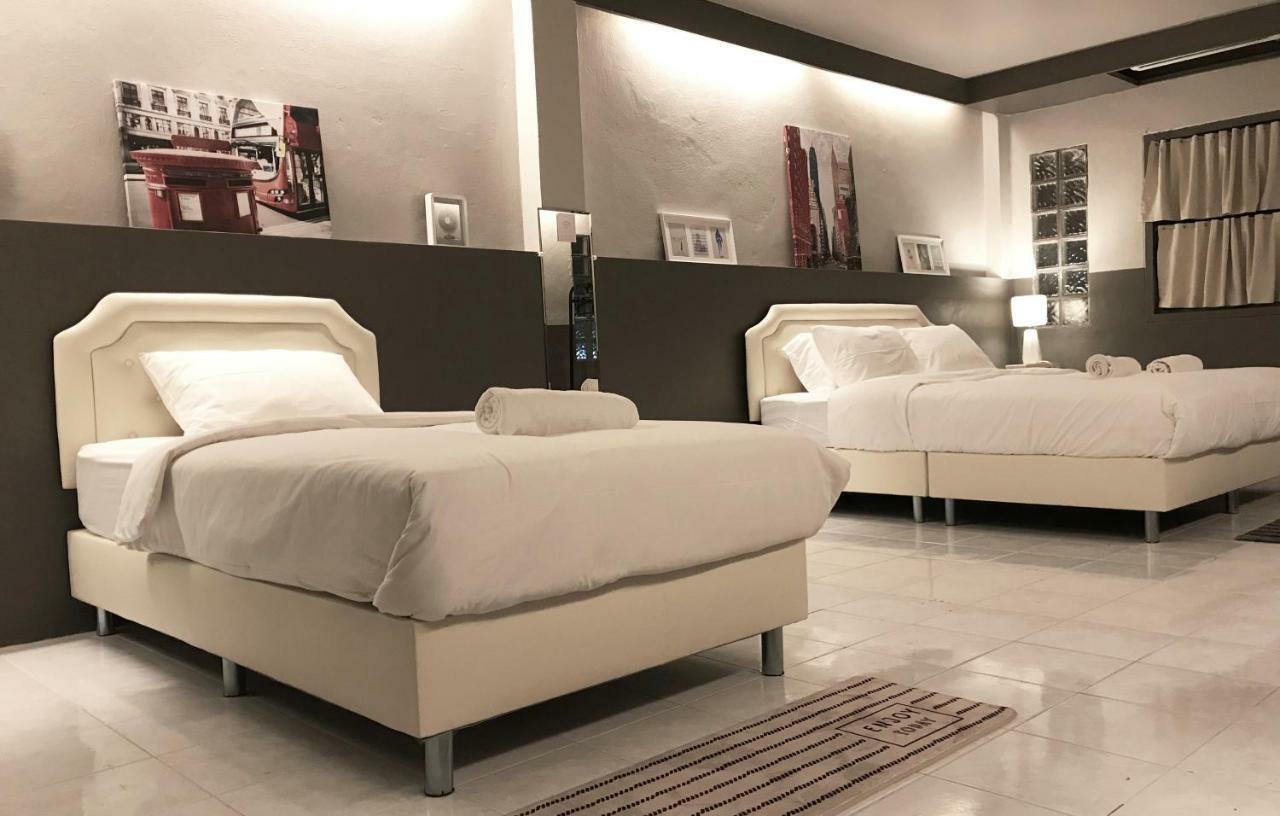 Why Not House Hostel Чиангмай Екстериор снимка