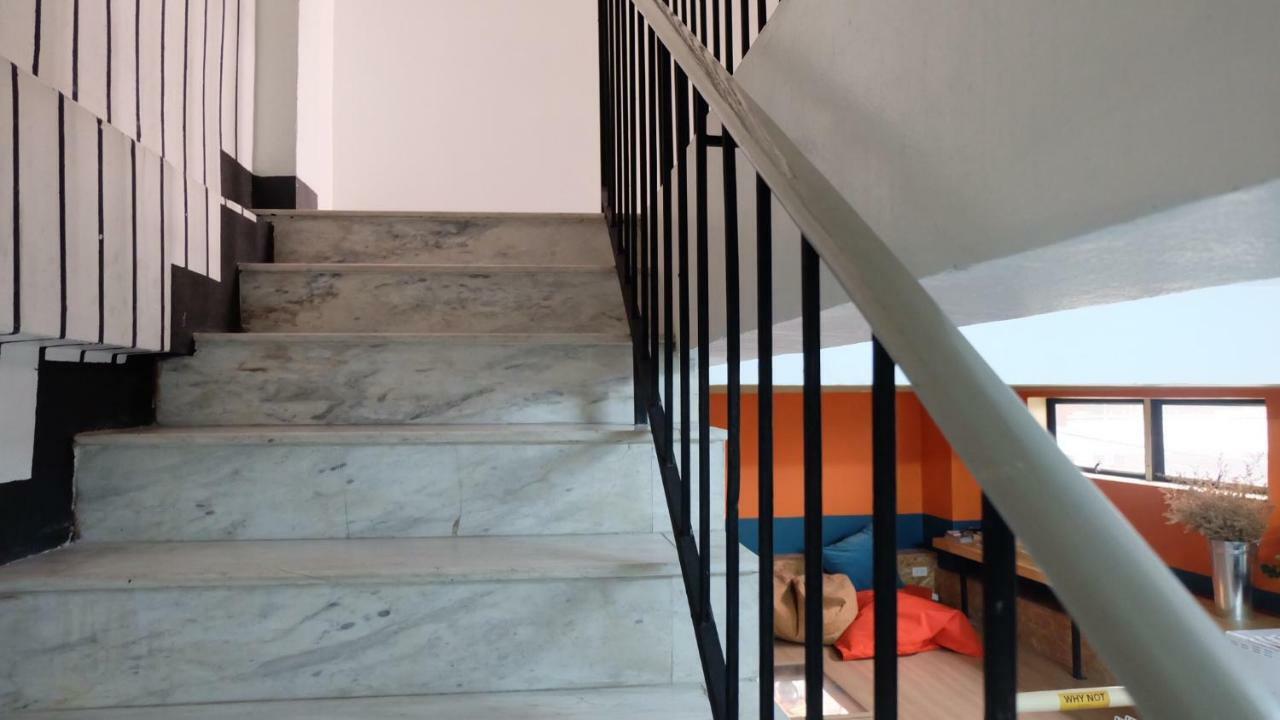 Why Not House Hostel Чиангмай Екстериор снимка