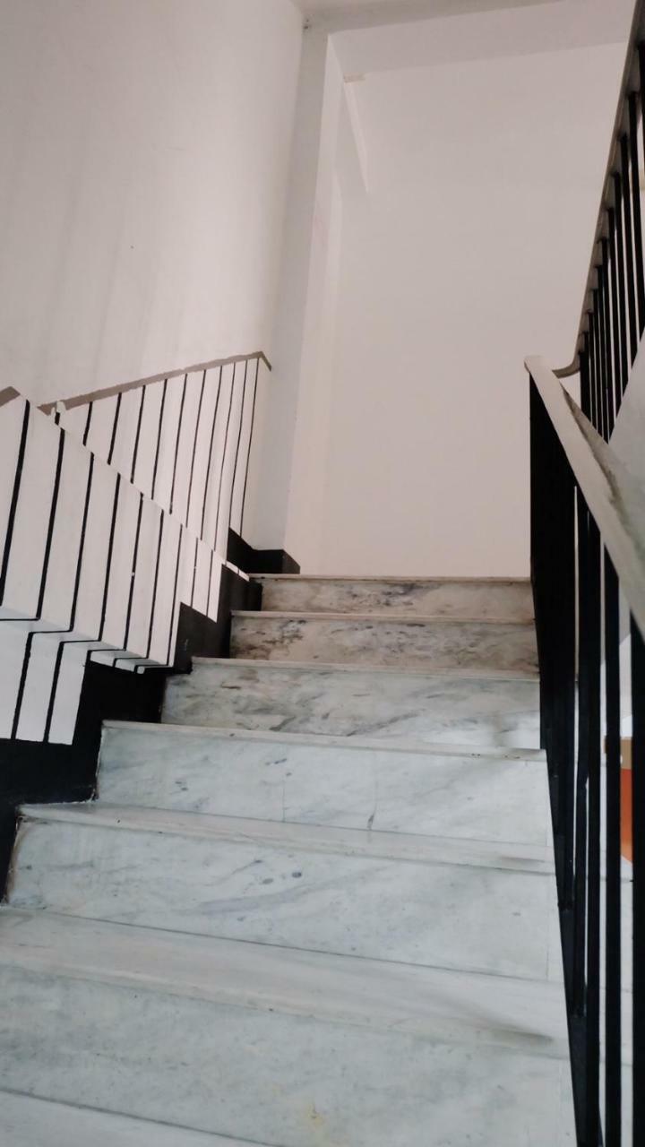 Why Not House Hostel Чиангмай Екстериор снимка