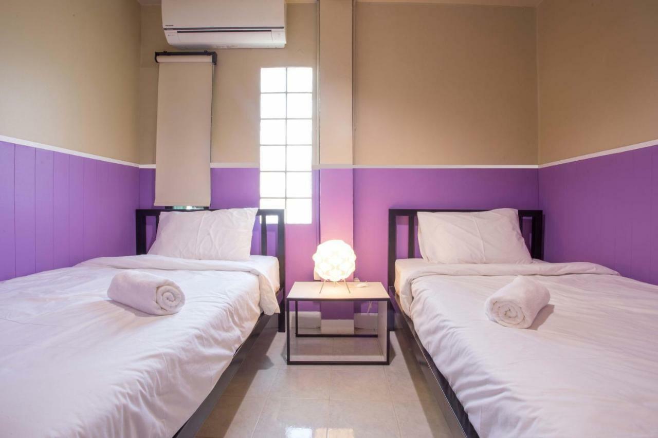 Why Not House Hostel Чиангмай Екстериор снимка